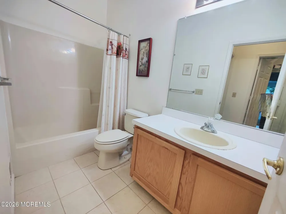 61 Robin Lane Barnegat, NJ 08005
