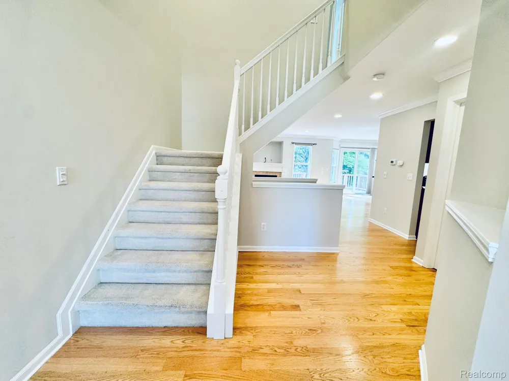 8055 SPRINGDALE DRIVE White Lake Charter Township, MI 48386