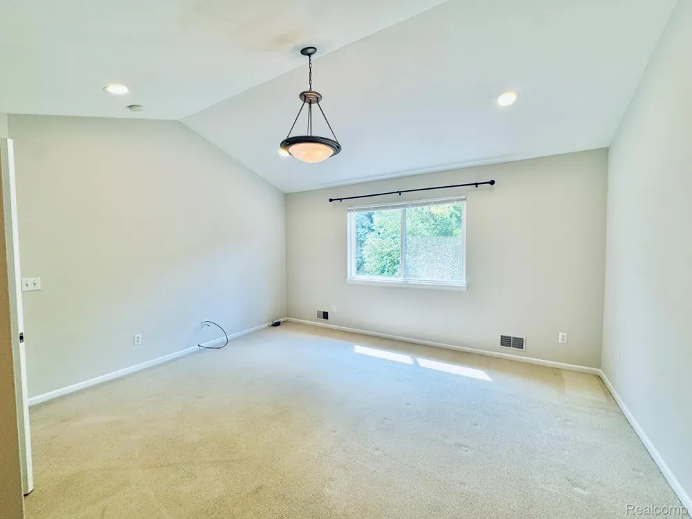 8055 SPRINGDALE DRIVE White Lake Charter Township, MI 48386