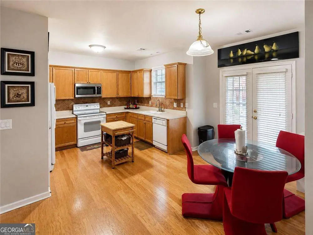 1423 Lady Slipper CT NW Kennesaw, GA 30152