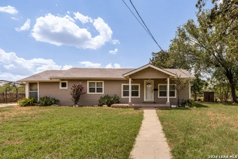 231 ELM AVE