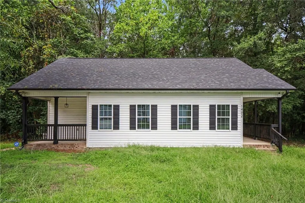 1402 Essex Avenue Gastonia, NC 28052