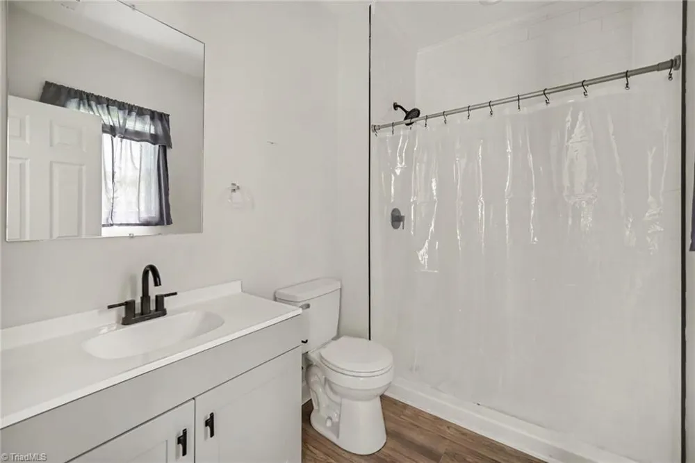 1402 Essex Avenue Gastonia, NC 28052