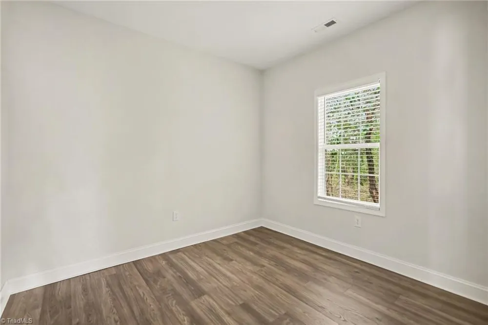 1402 Essex Avenue Gastonia, NC 28052