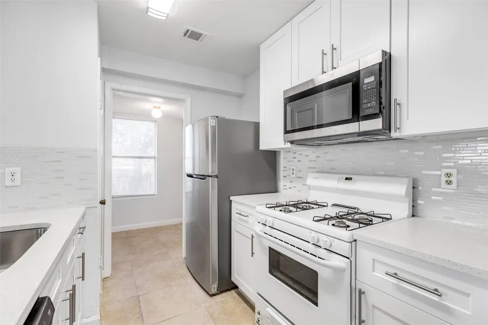 9611 Bear Paw Trail #A Del Valle, TX 78617
