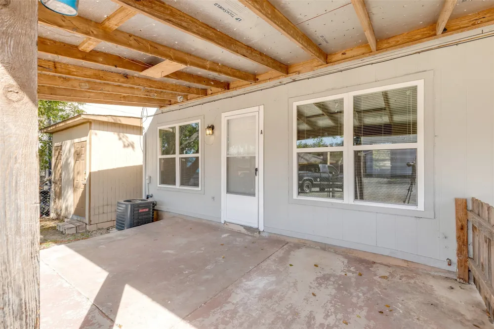 9611 Bear Paw Trail #A Del Valle, TX 78617