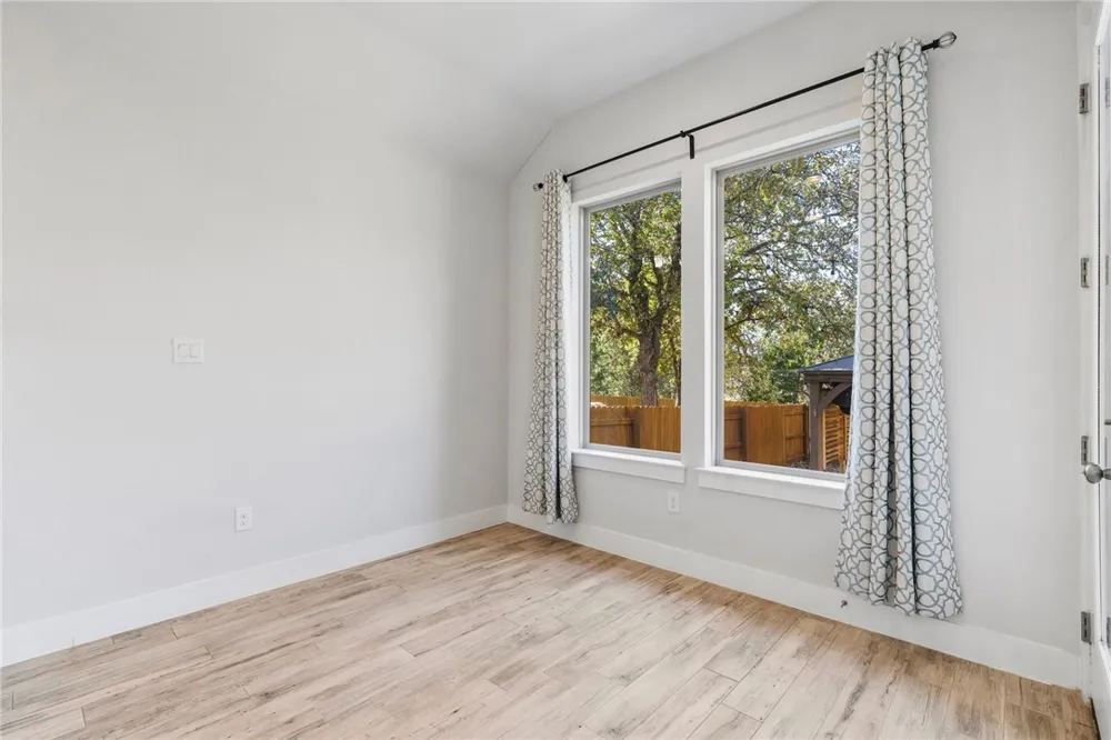 941 Del Raphael Drive Leander, TX 78641