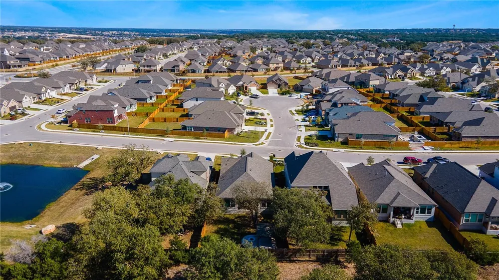 941 Del Raphael Drive Leander, TX 78641