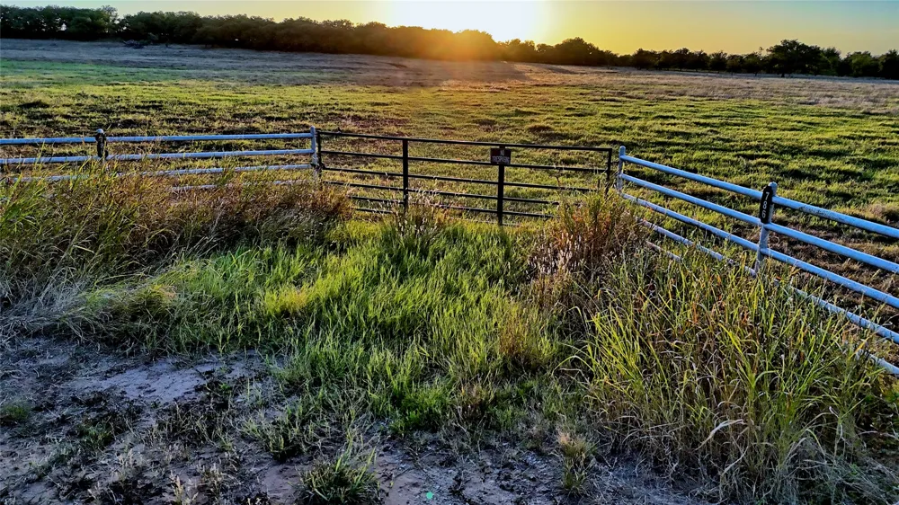 906 Rock Springs School Road Nocona, TX 76255