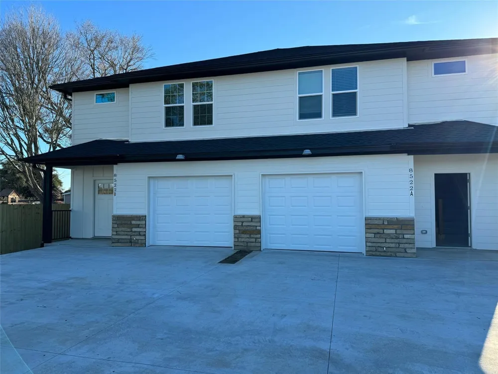 8522 Viterbo Road #A Beaumont, TX 77705