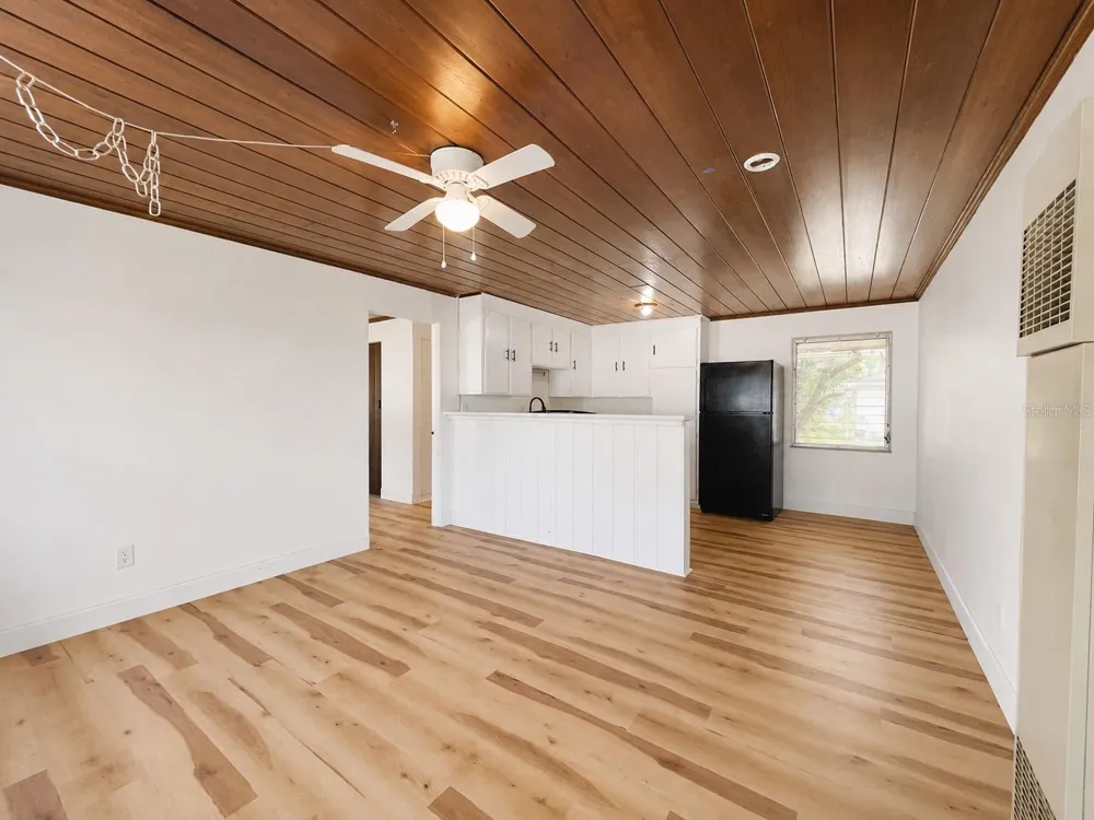 501 AVENUE G SE Winter Haven, FL 33880