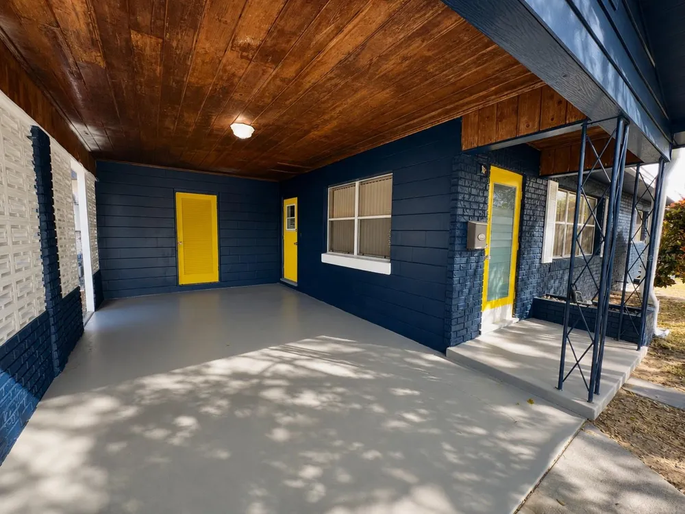 501 AVENUE G SE Winter Haven, FL 33880