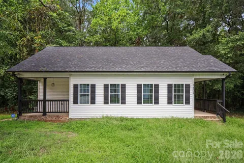 1402 Essex Avenue