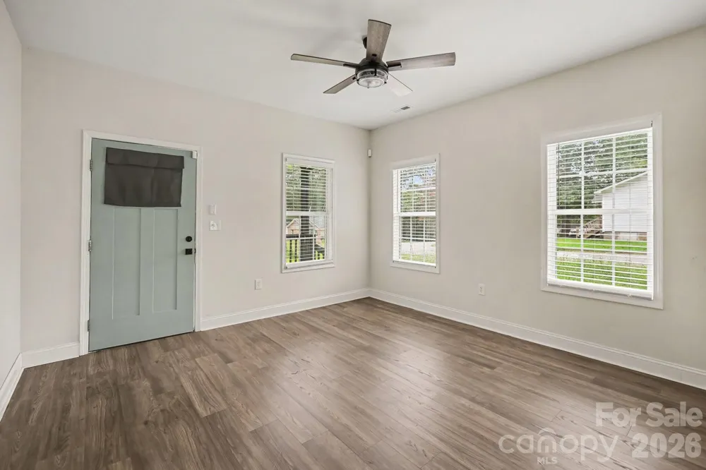 1402 Essex Avenue Gastonia, NC 28052
