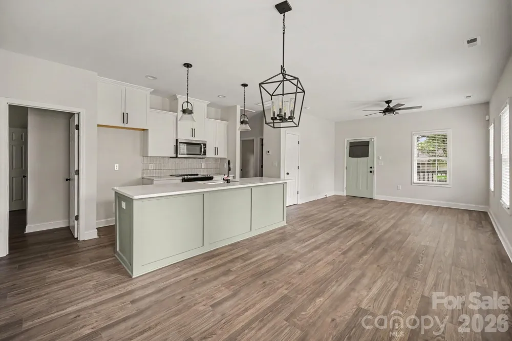 1402 Essex Avenue Gastonia, NC 28052