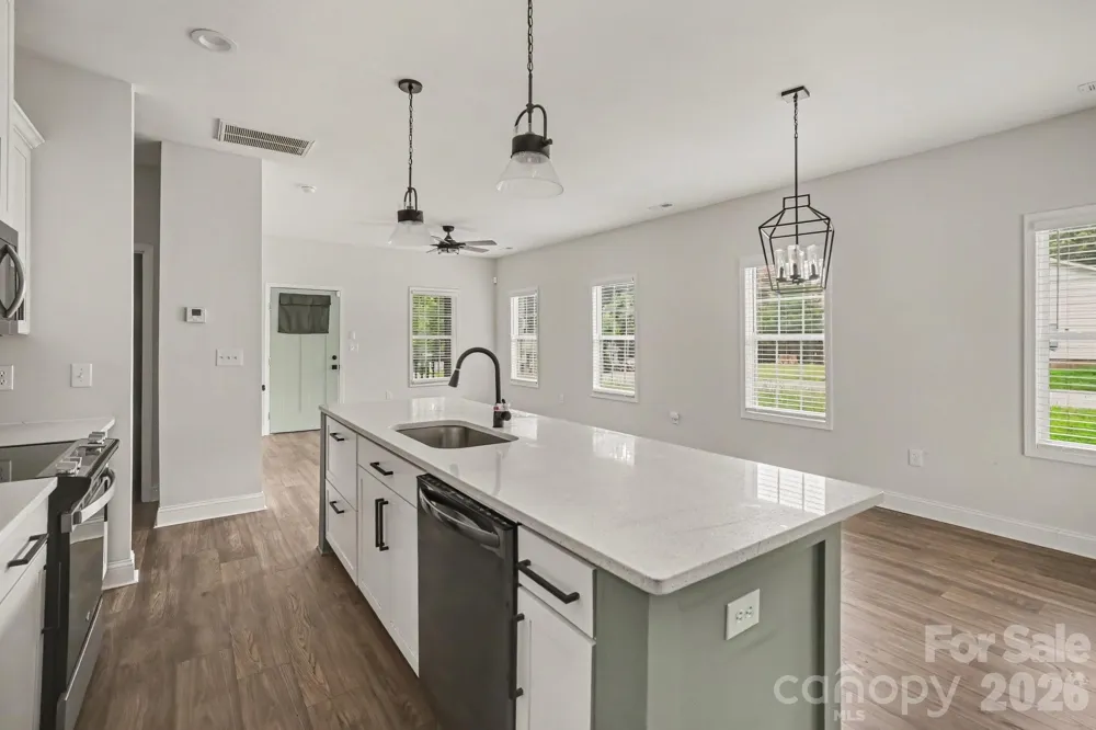 1402 Essex Avenue Gastonia, NC 28052