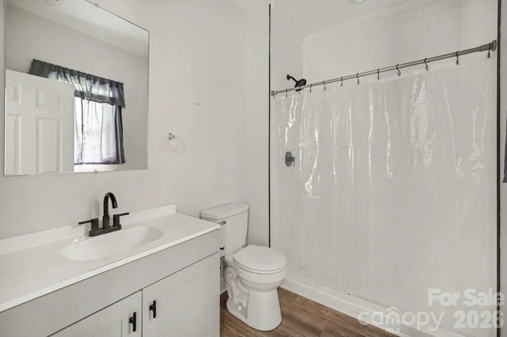 1402 Essex Avenue Gastonia, NC 28052