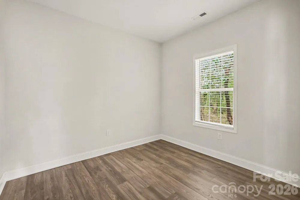 1402 Essex Avenue Gastonia, NC 28052