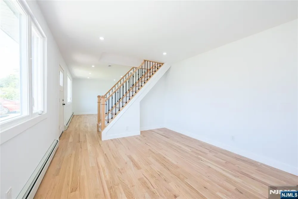 214 Alberta Drive Saddle Brook, NJ 07663