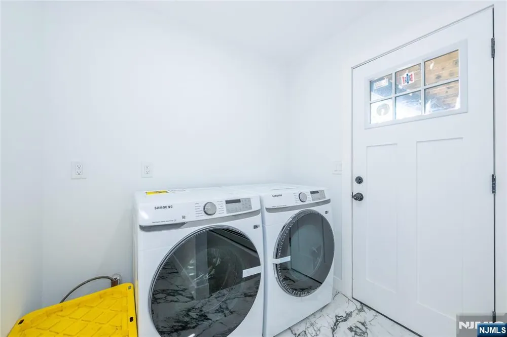 214 Alberta Drive Saddle Brook, NJ 07663