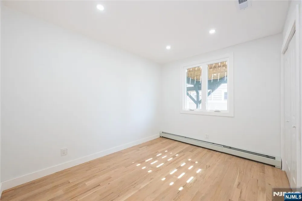 214 Alberta Drive Saddle Brook, NJ 07663