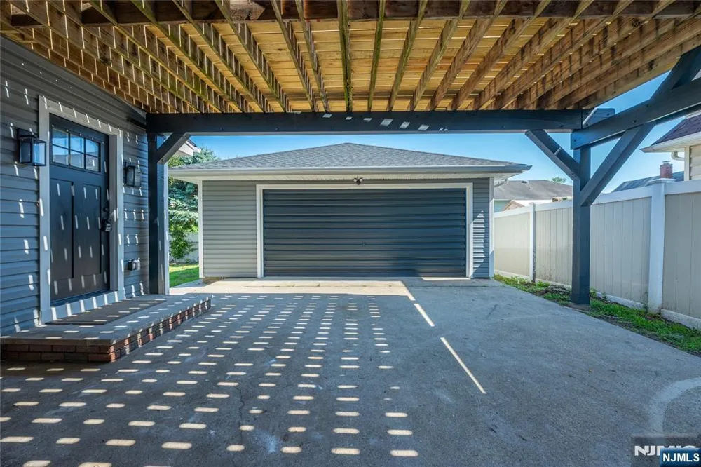 214 Alberta Drive Saddle Brook, NJ 07663
