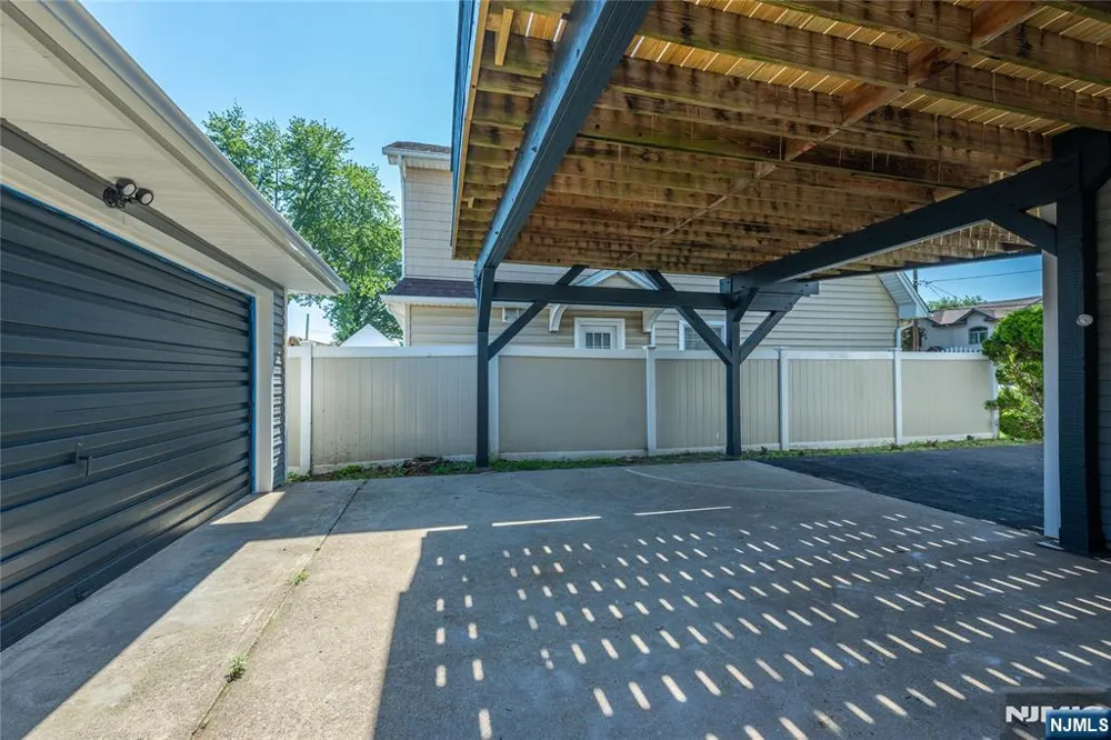 214 Alberta Drive Saddle Brook, NJ 07663