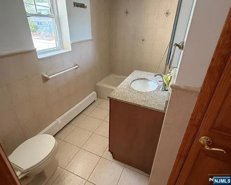 70 Calicooneck Road 3 South Hackensack, NJ 07606