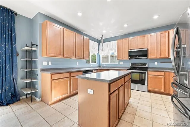 16484 E 107th Place Commerce City, CO 80022