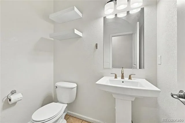 16484 E 107th Place Commerce City, CO 80022