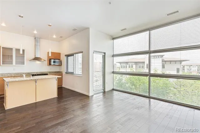 2958 Syracuse Street #416 Denver, CO 80238