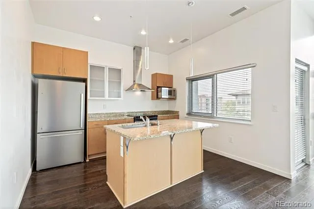 2958 Syracuse Street #416 Denver, CO 80238