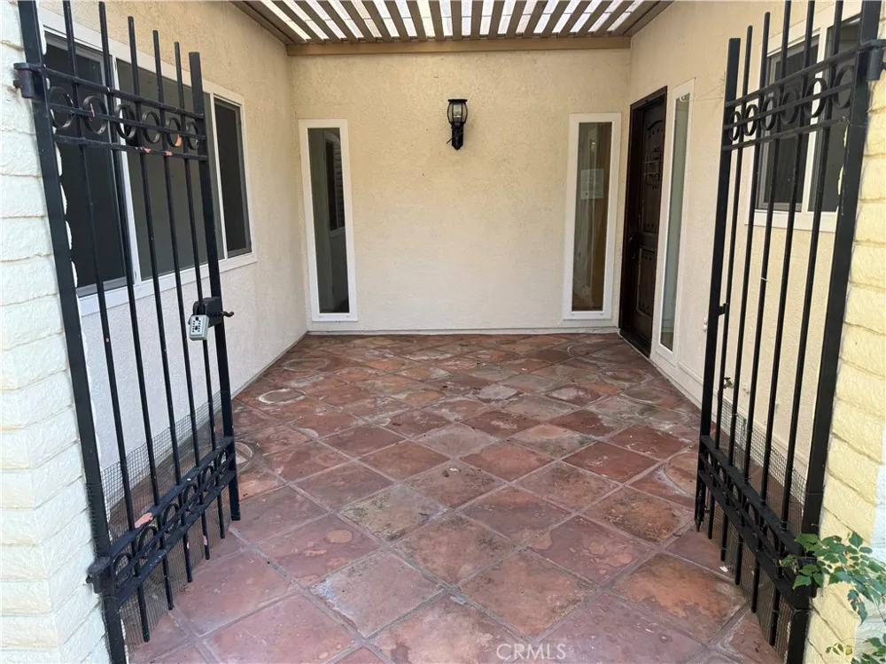 2371 Via Mariposa #D Laguna Woods, CA 92637