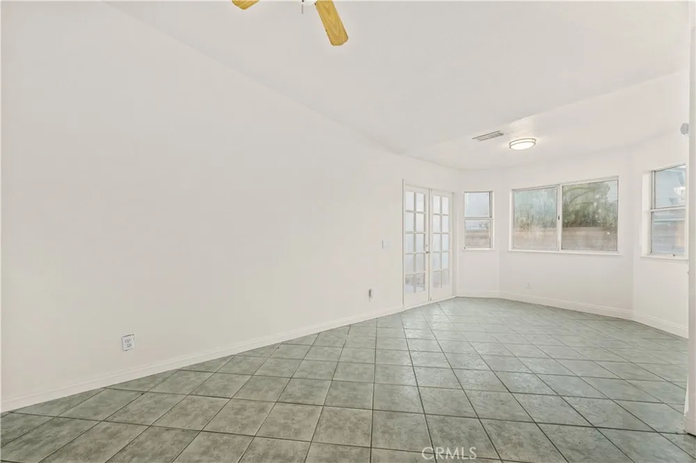 2101 Forry Lancaster, CA 93536