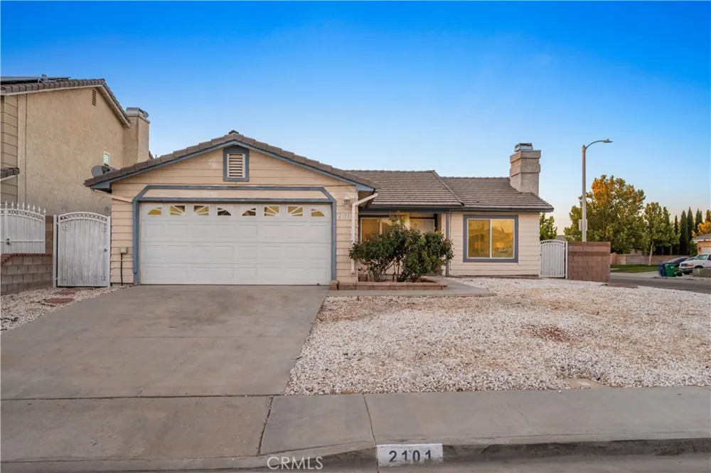 2101 Forry Lancaster, CA 93536