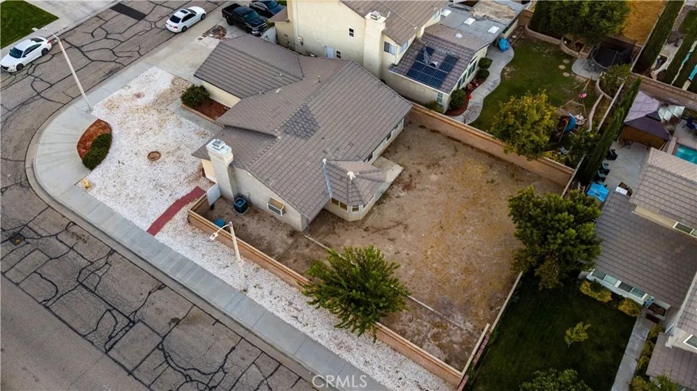 2101 Forry Lancaster, CA 93536