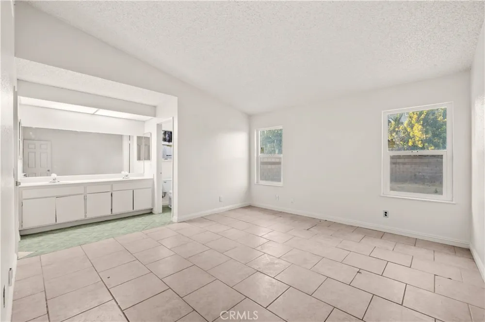 2101 Forry Lancaster, CA 93536