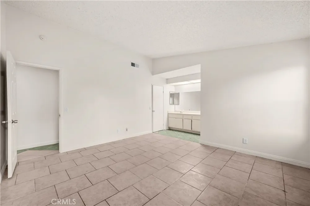 2101 Forry Lancaster, CA 93536
