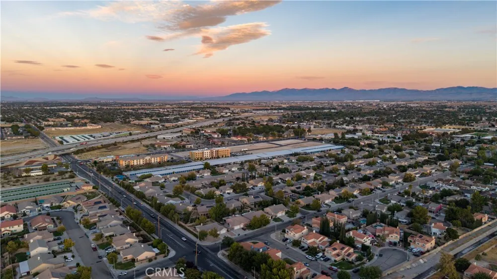 2101 Forry Lancaster, CA 93536