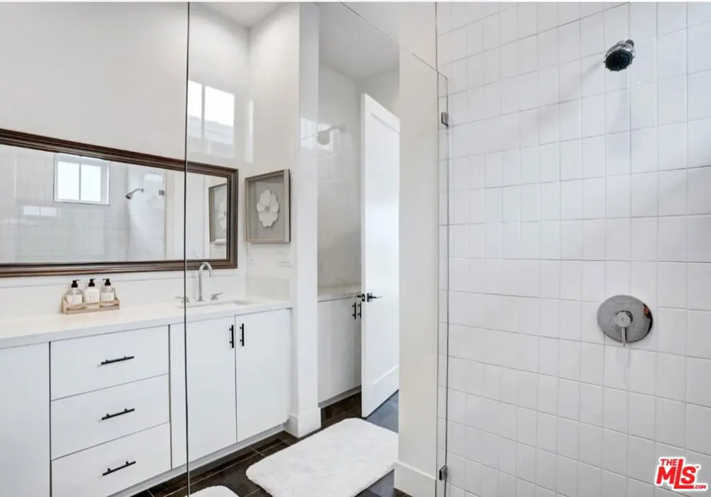 4816 Inglewood Boulevard Culver City, CA 90230