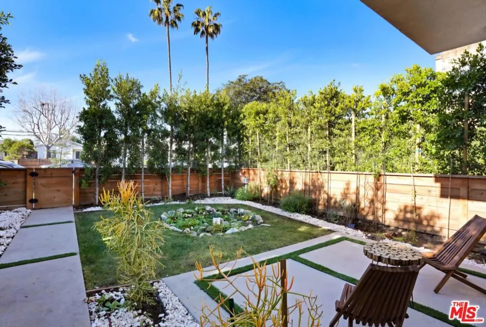4816 Inglewood Boulevard Culver City, CA 90230
