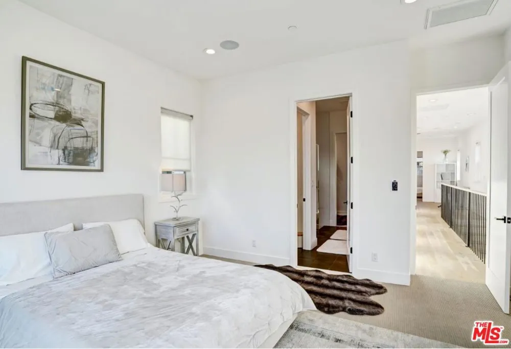 4816 Inglewood Boulevard Culver City, CA 90230
