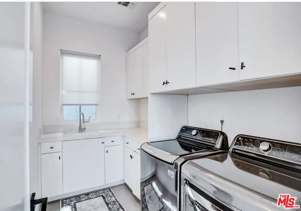 4816 Inglewood Boulevard Culver City, CA 90230
