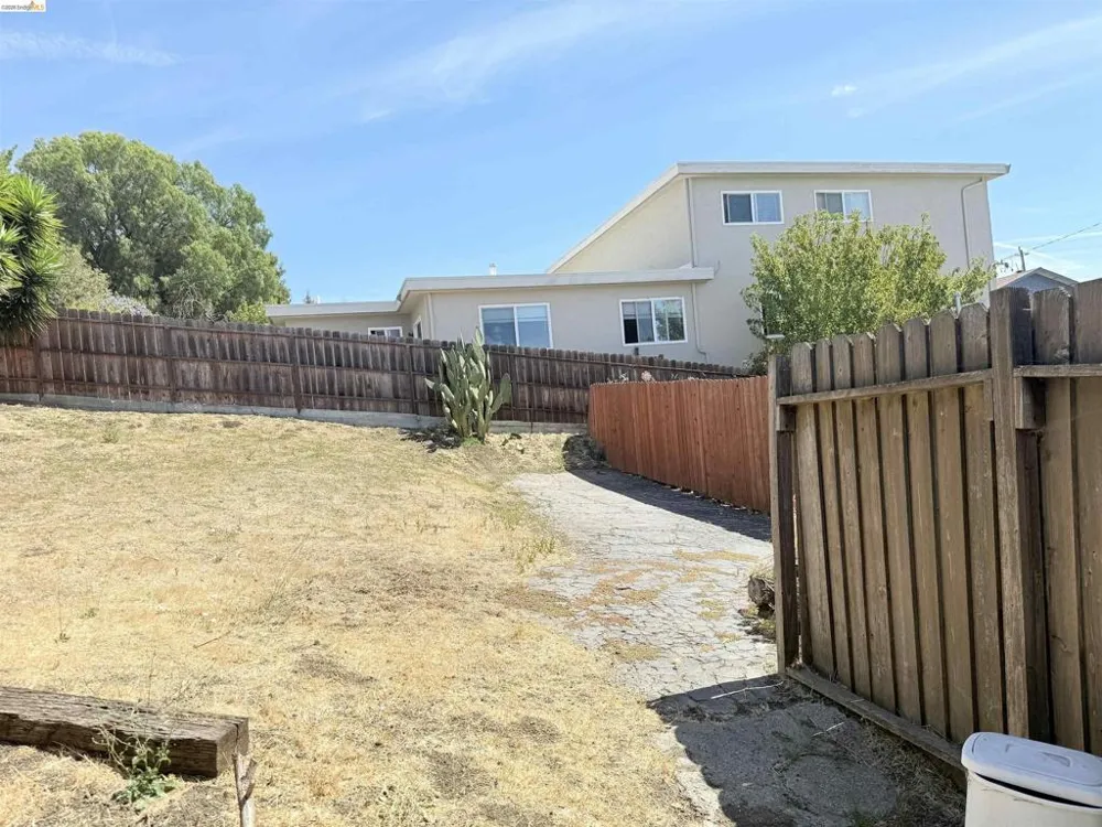 17494 Ehle St Castro Valley, CA 94546