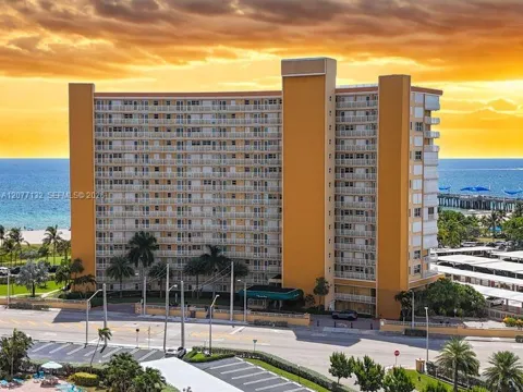 328 Ocean Blvd #302