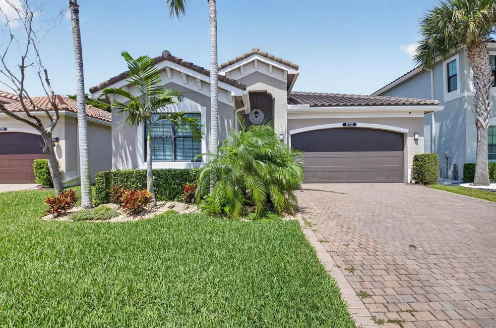 13727 MOSS AGATE AVENUE Delray Beach, FL 33446