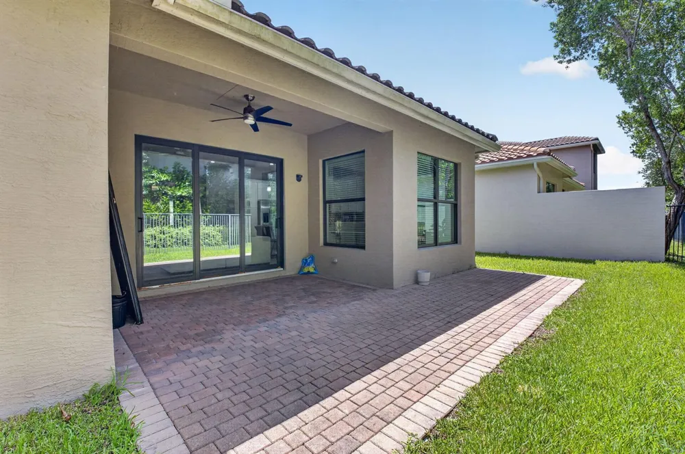 13727 MOSS AGATE AVENUE Delray Beach, FL 33446