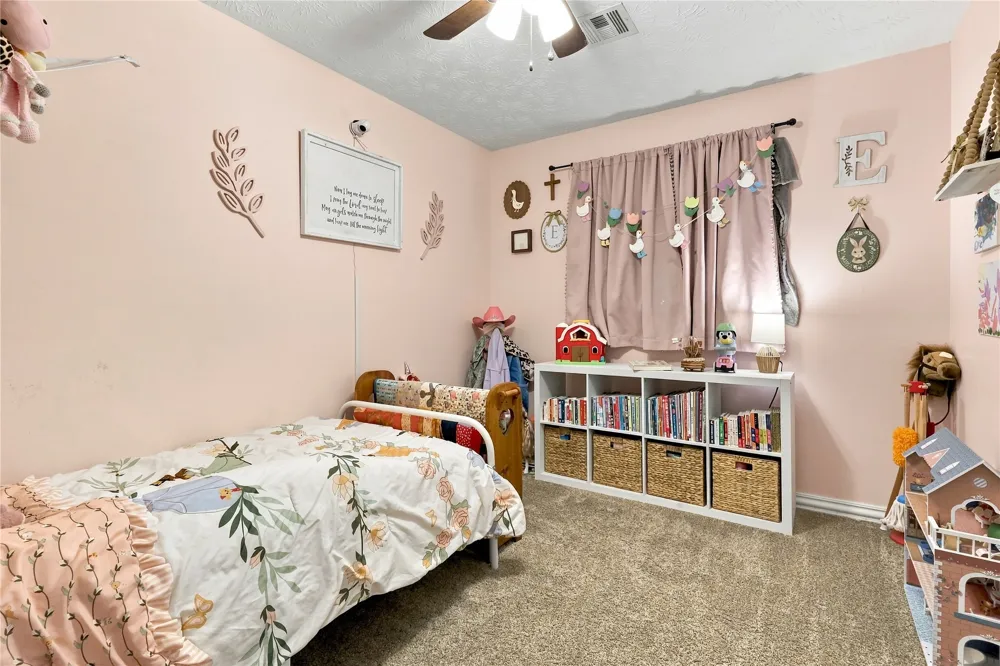 19 S Whitaker Street Pryor, OK 74361