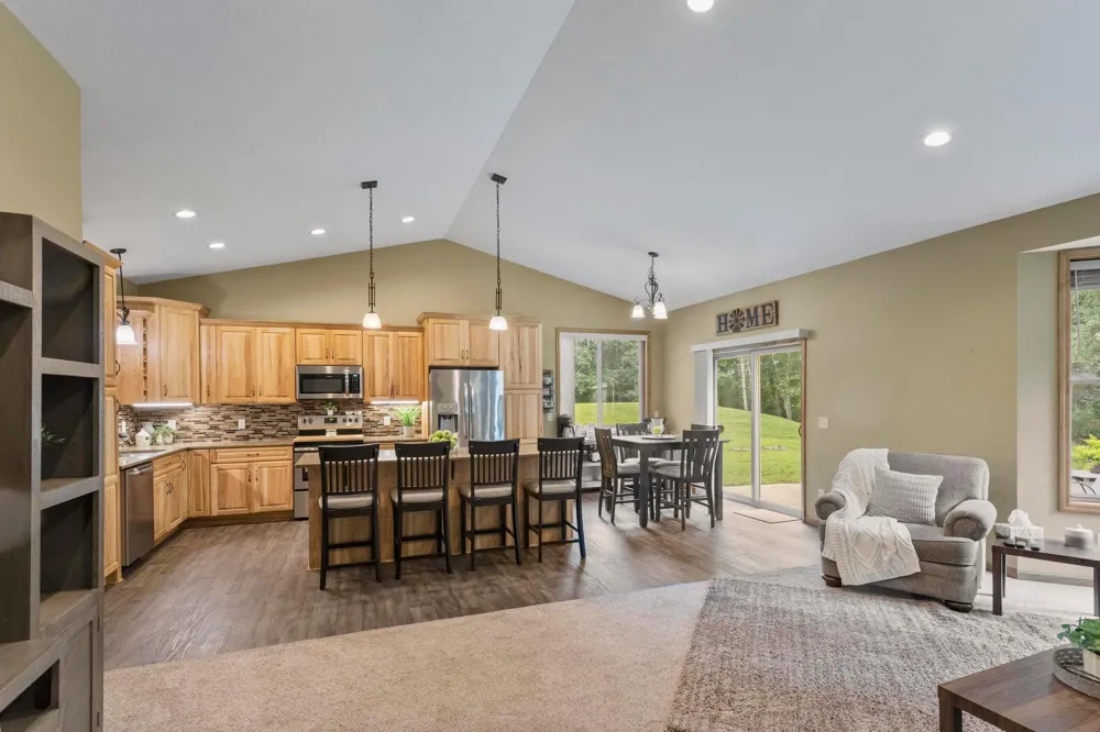 567 135th Street NW Monticello, MN 55362