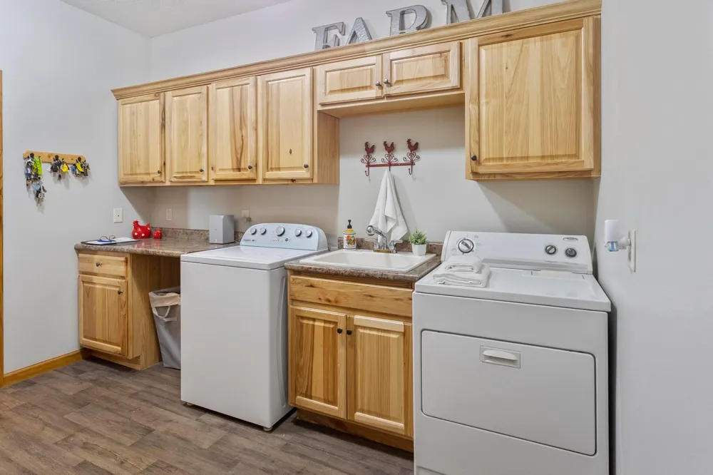 567 135th Street NW Monticello, MN 55362
